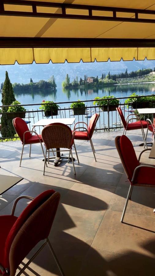 מאלצ'סינה Hotel Garden מראה חיצוני תמונה