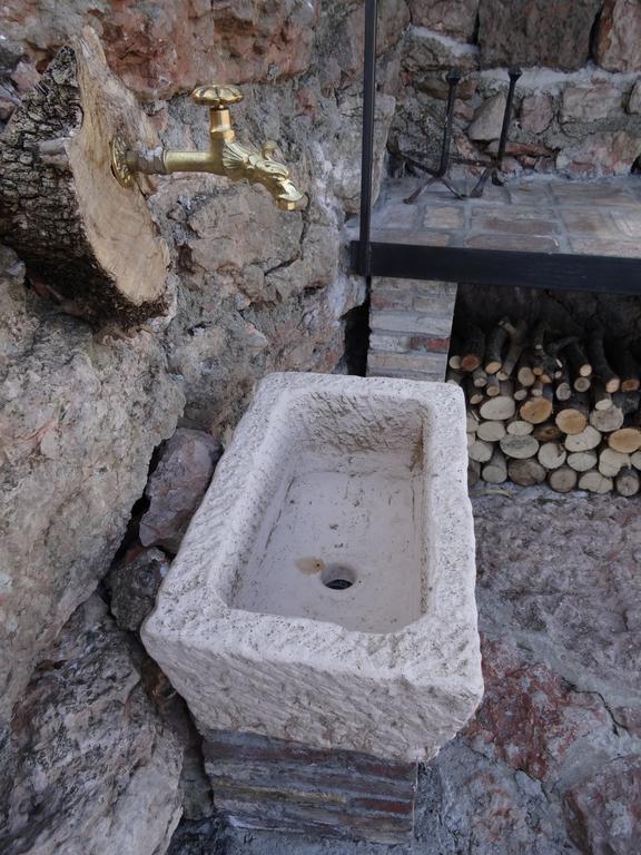מאלצ'סינה Hotel Garden מראה חיצוני תמונה