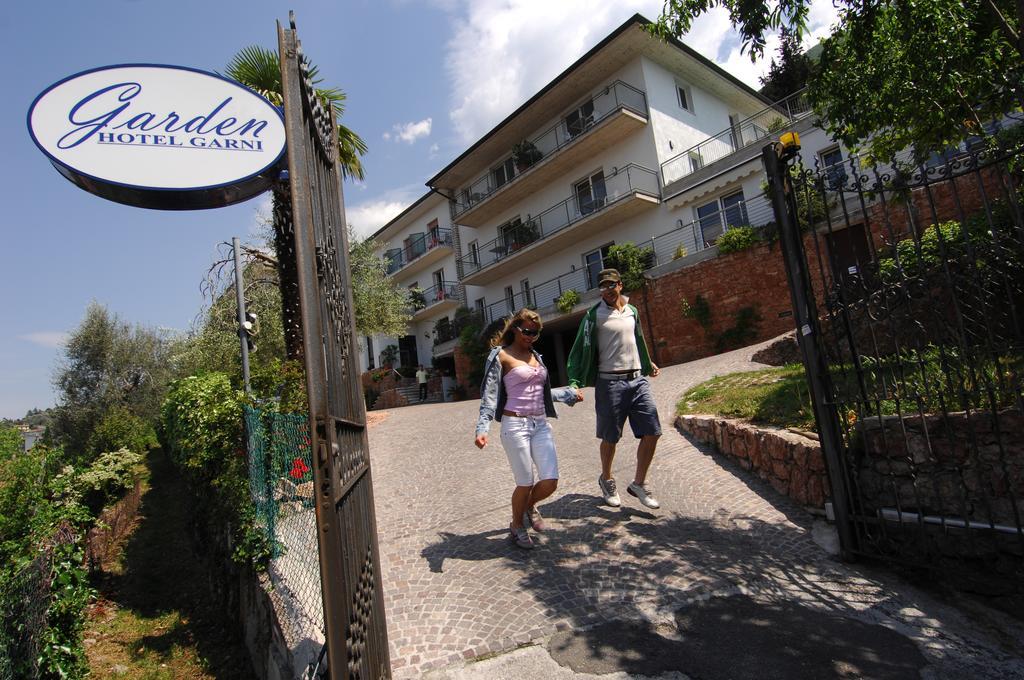 מאלצ'סינה Hotel Garden מראה חיצוני תמונה